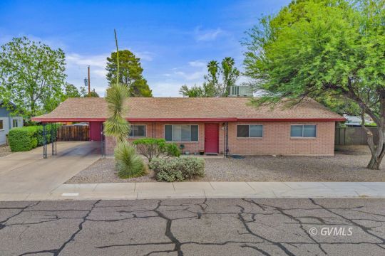 feature listing property photo