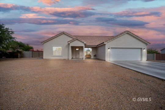 feature listing property photo