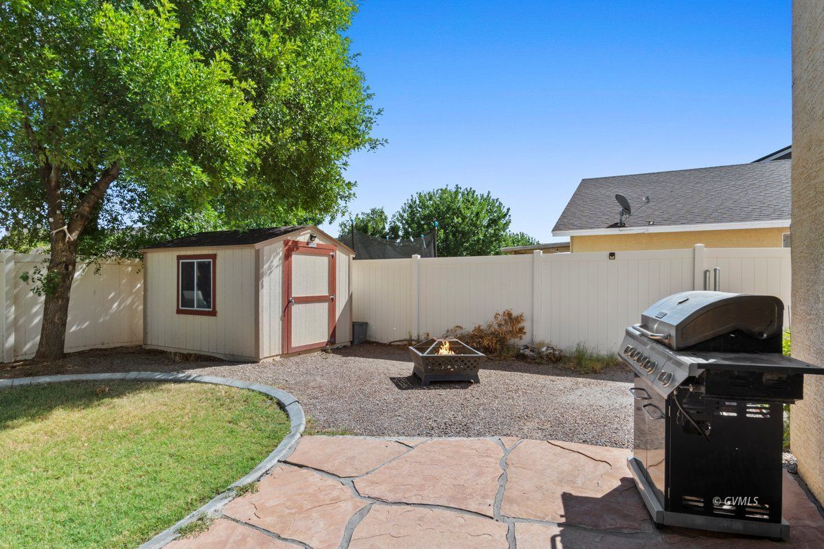 Property Photo 30
