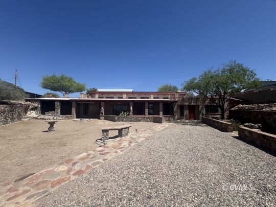 feature listing property photo