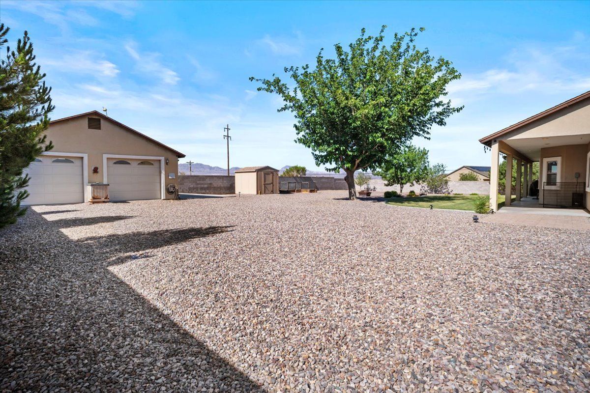 Property Photo 33