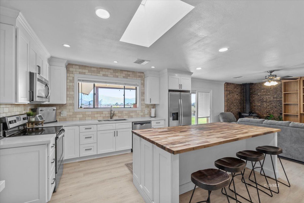 Property Photo 20