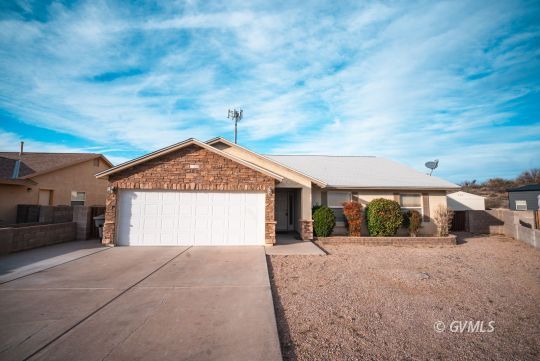 feature listing property photo