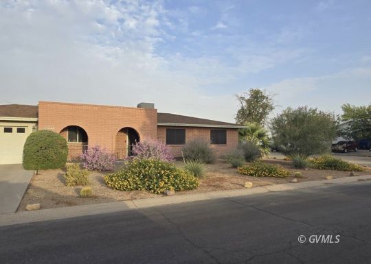 feature listing property photo