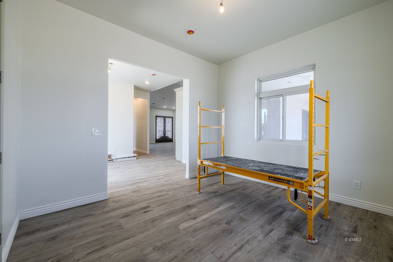 Property Photo 25