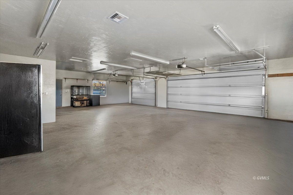 Property Photo 57