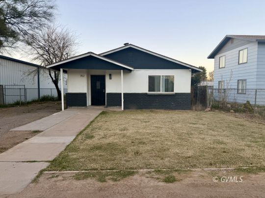 feature listing property photo