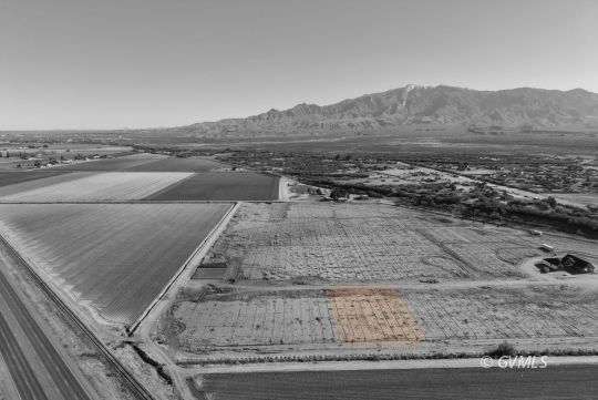feature listing property photo