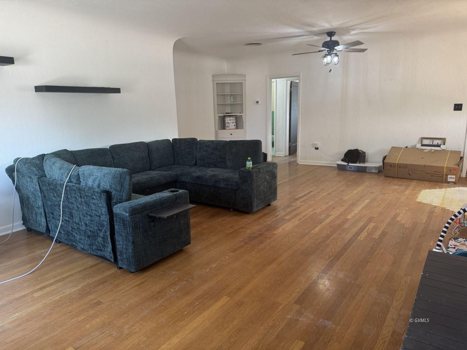 Property Photo 3