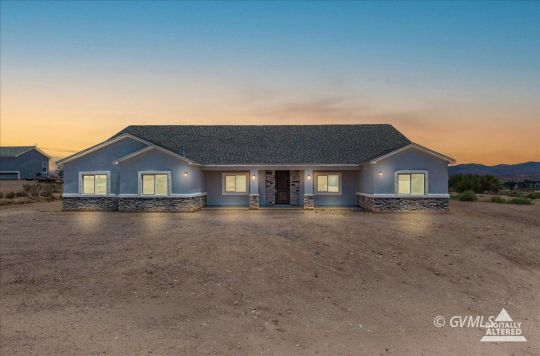 feature listing property photo
