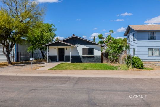 feature listing property photo