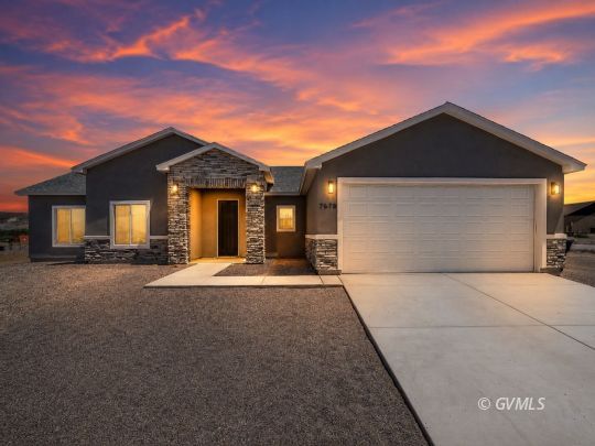 feature listing property photo