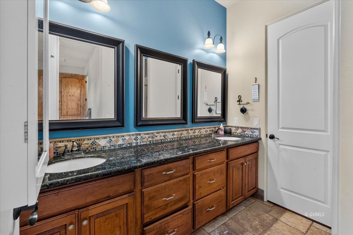 Property Photo 35