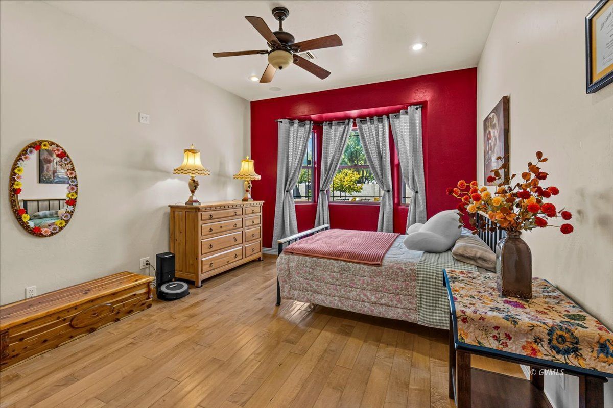 Property Photo 43