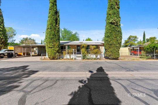 feature listing property photo