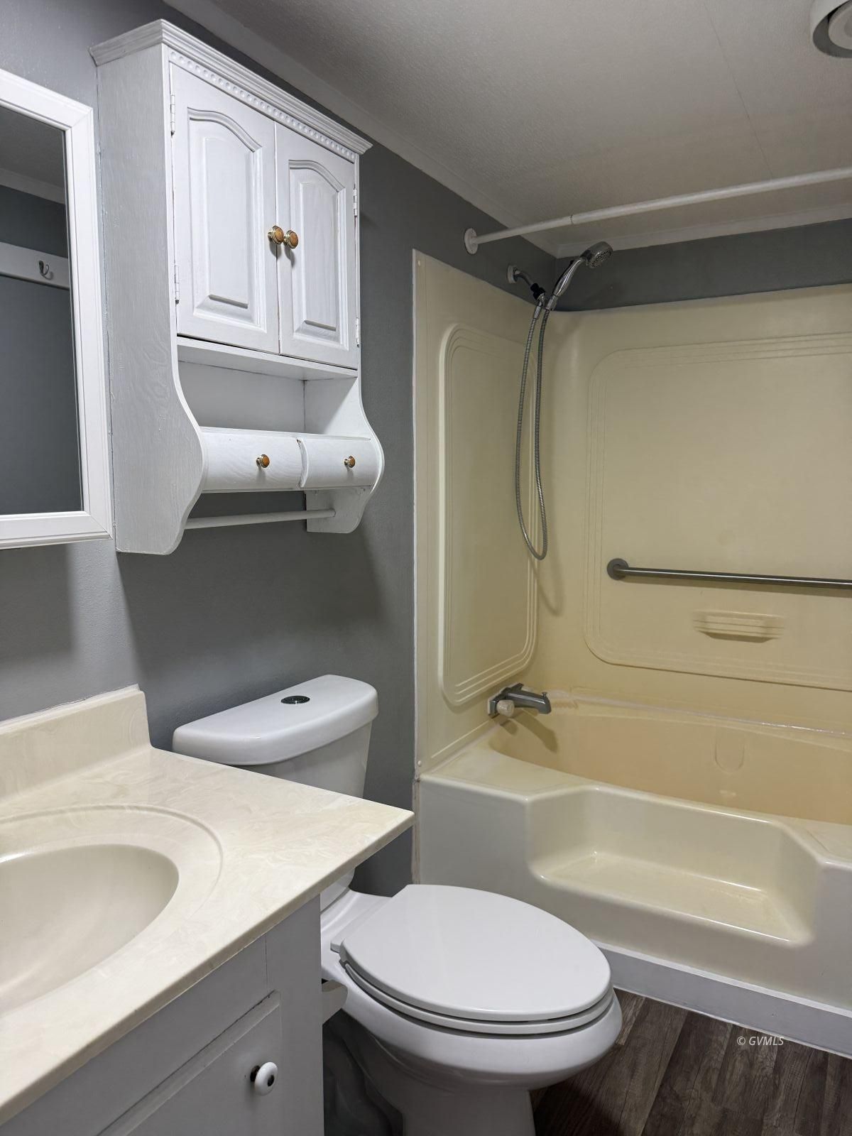 Property Photo 28