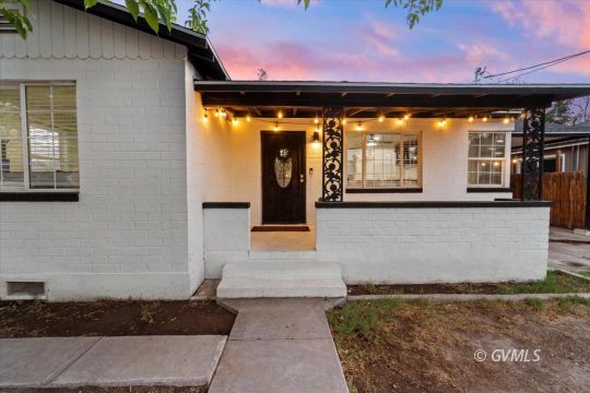 feature listing property photo