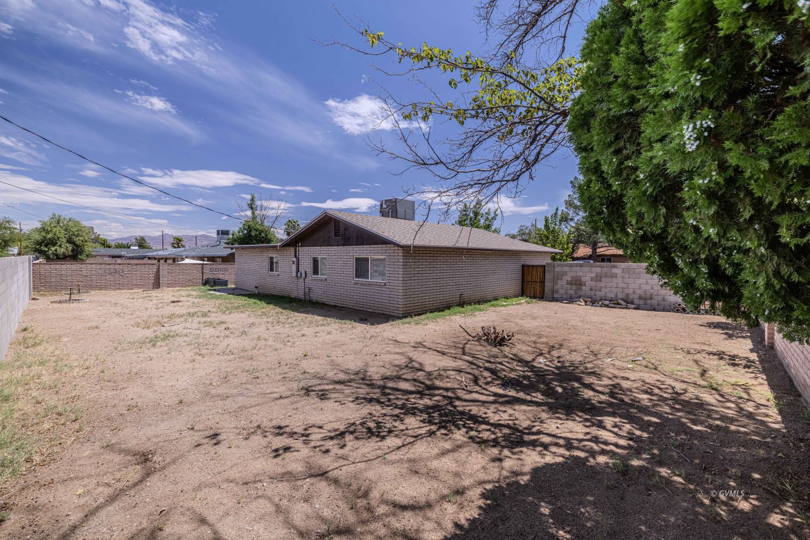 Property Photo 22
