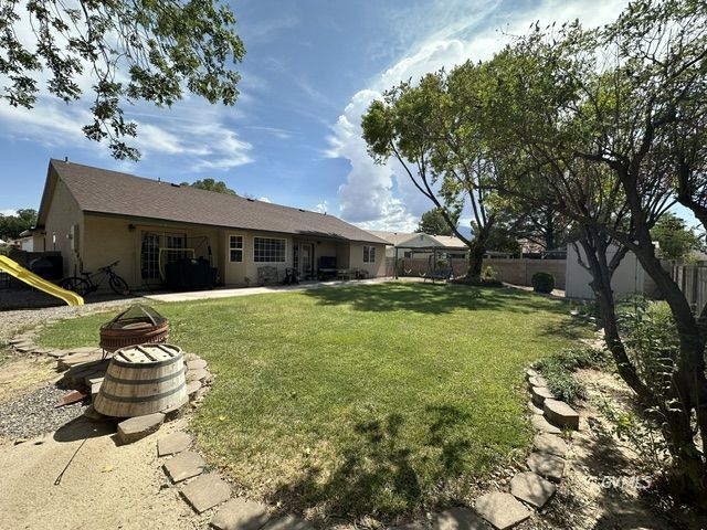 Property Photo 31
