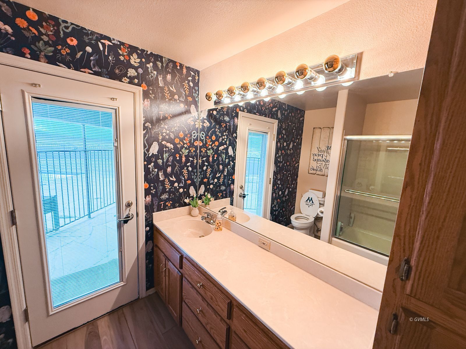 Property Photo 34