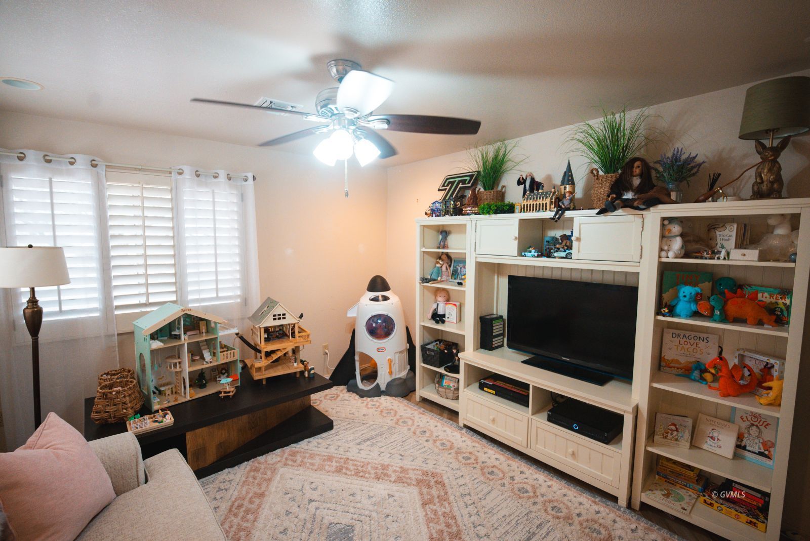 Property Photo 25