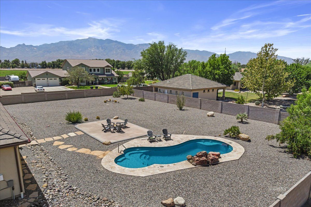 Property Photo 9