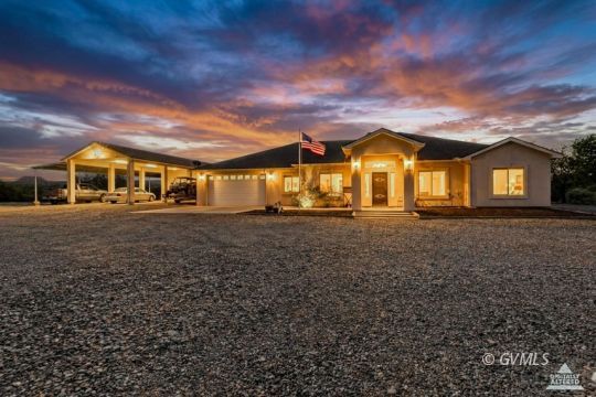 feature listing property photo