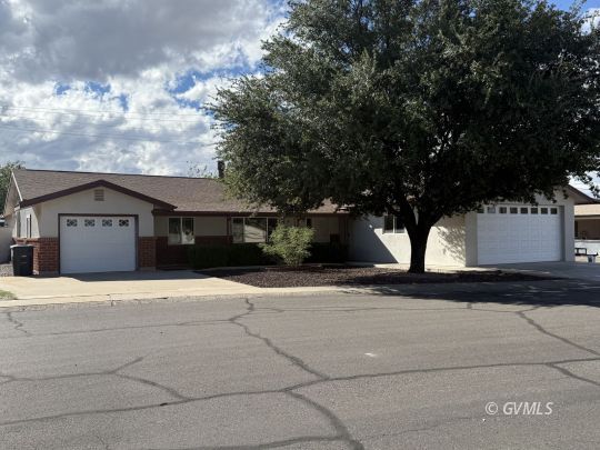 feature listing property photo