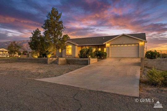 feature listing property photo