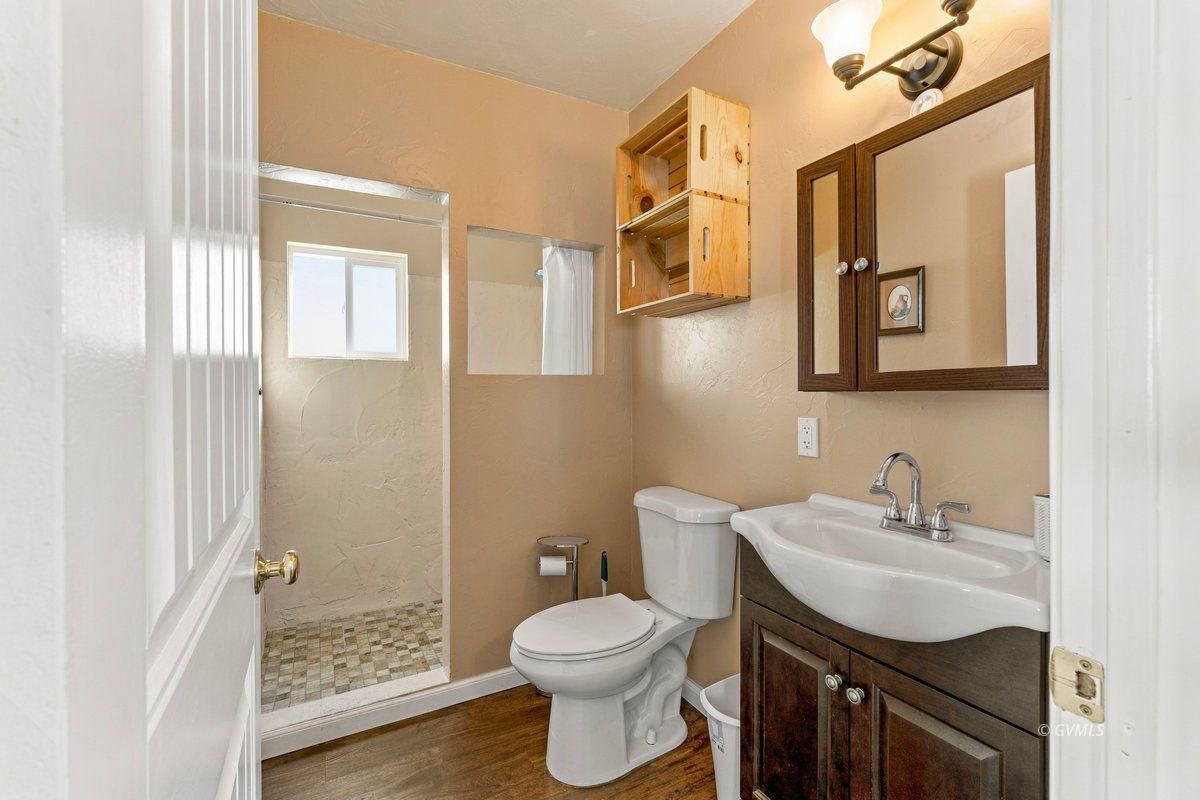Property Photo 48