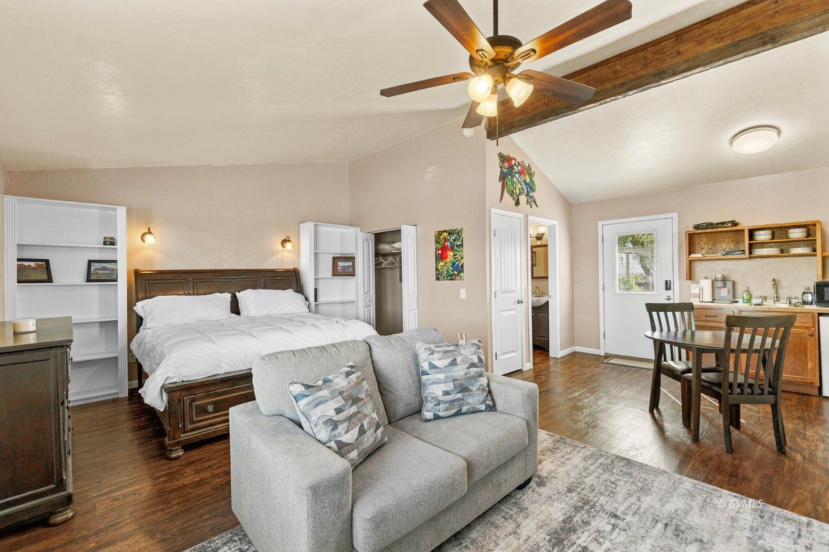 Property Photo 43