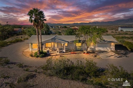 feature listing property photo