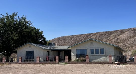 feature listing property photo