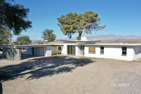 feature listing property photo