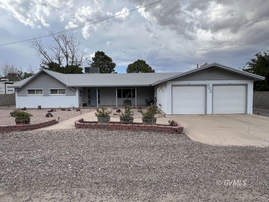 feature listing property photo