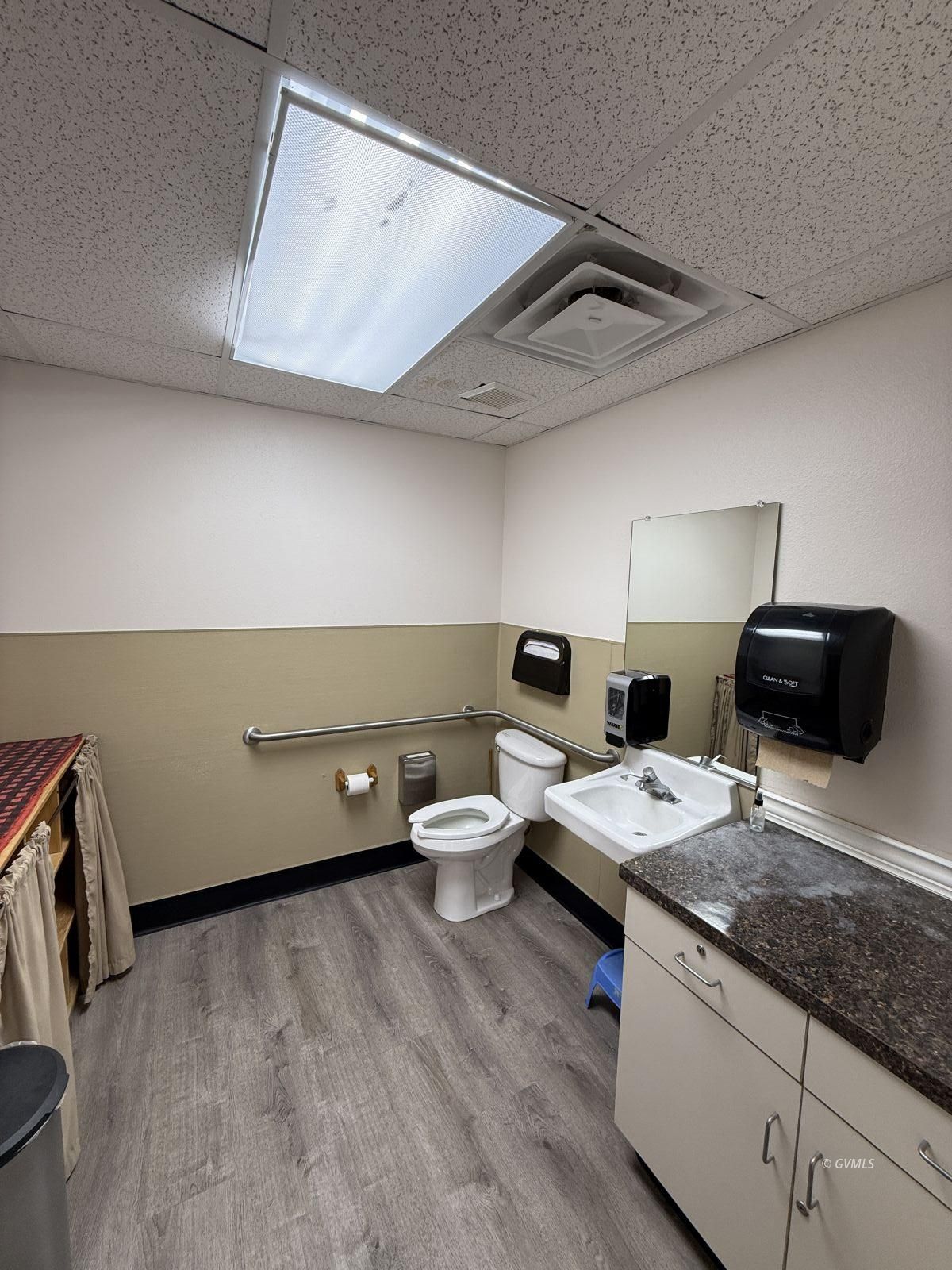 Property Photo 15