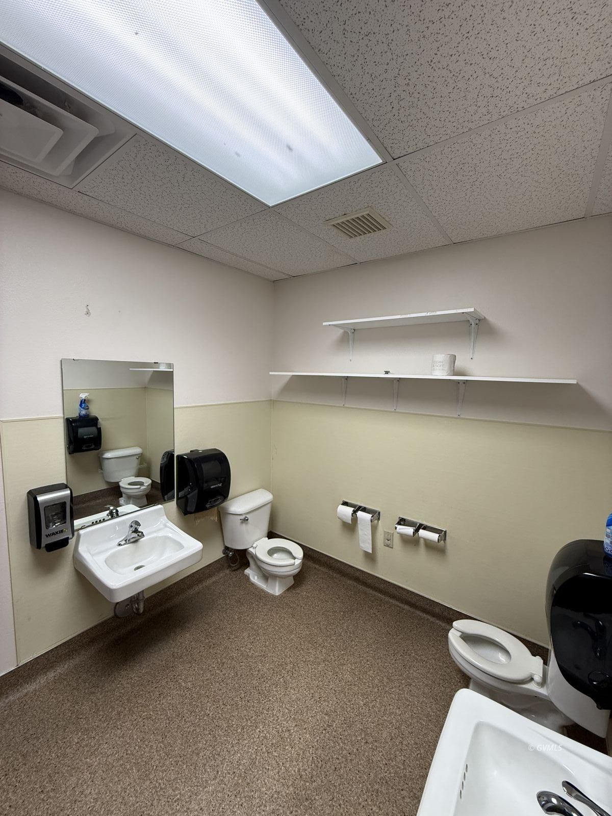 Property Photo 16