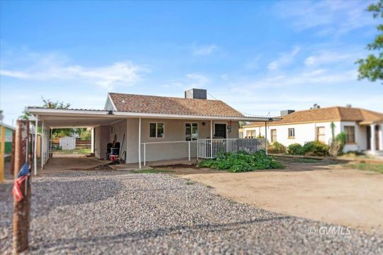 feature listing property photo