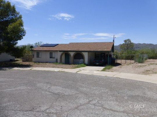 feature listing property photo