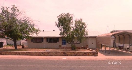 feature listing property photo