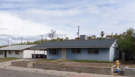 feature listing property photo