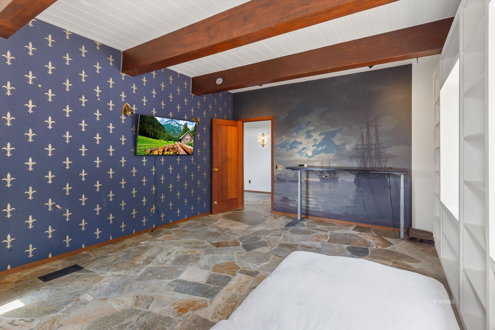 Property Photo 20