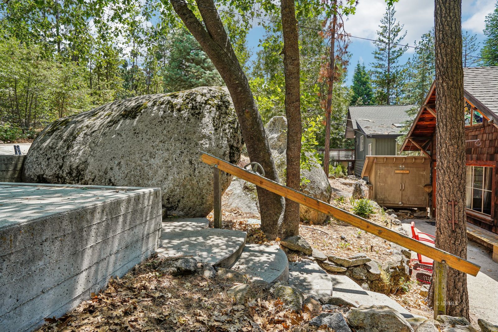 Property Photo 32