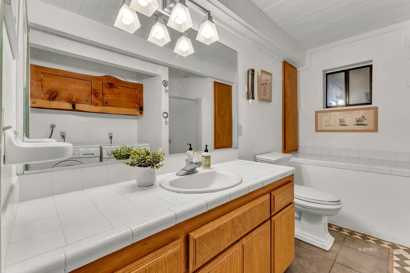 Property Photo 52