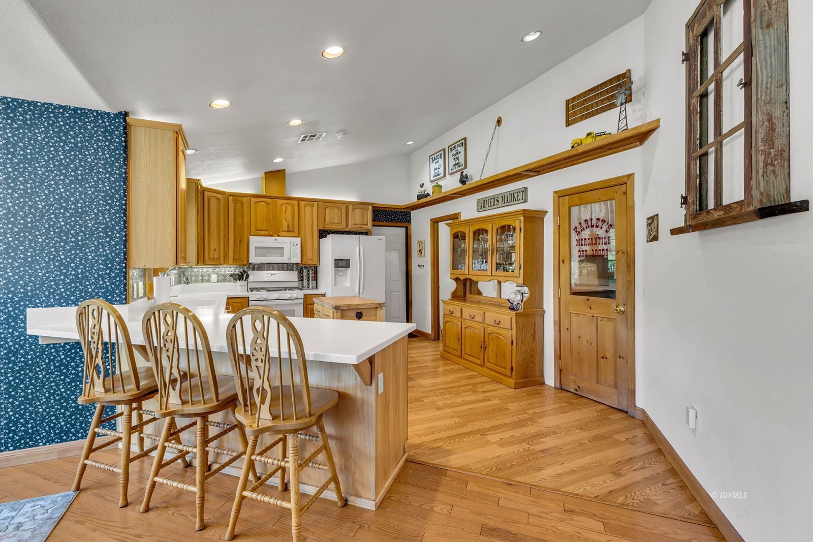 Property Photo 24