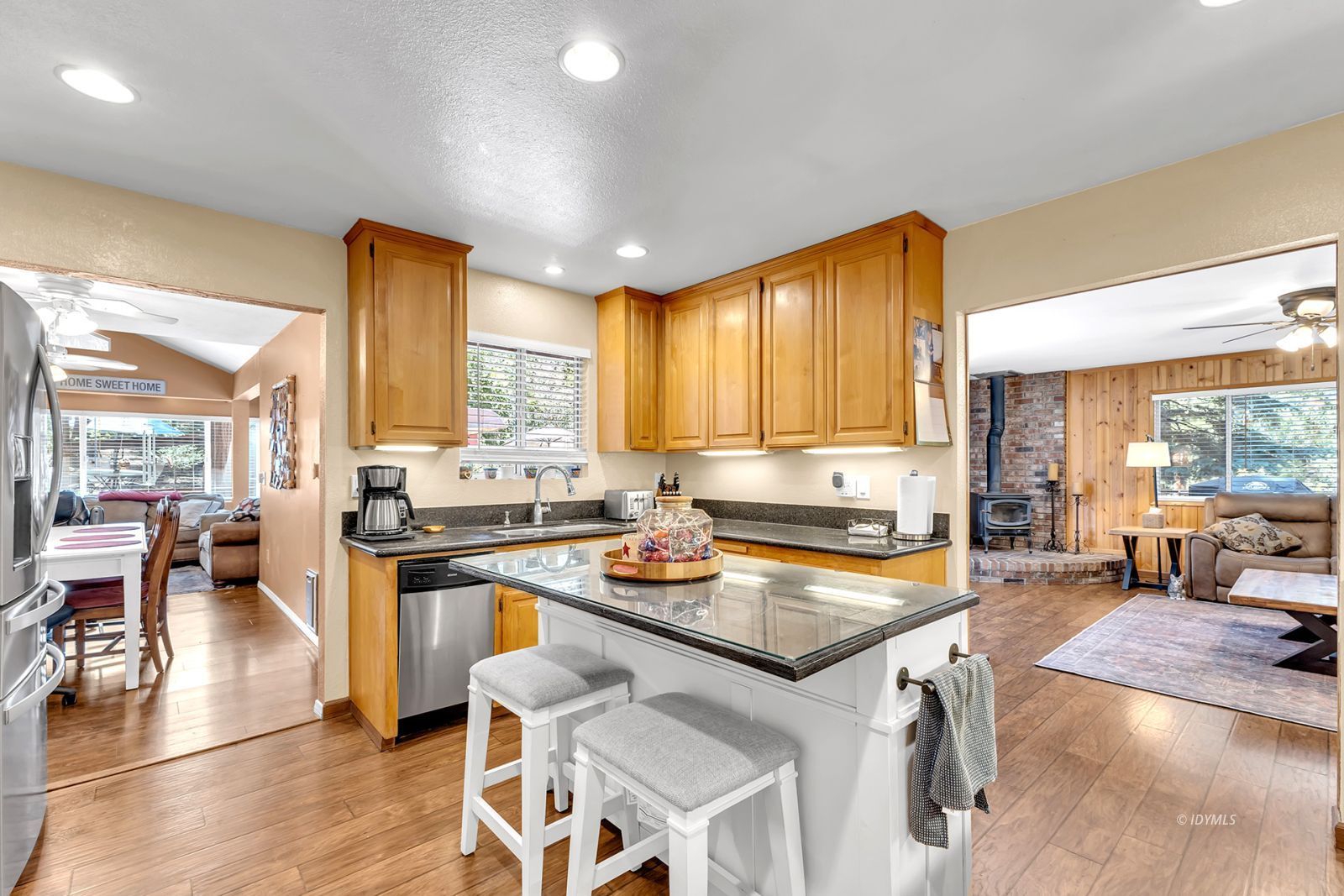 Property Photo 31