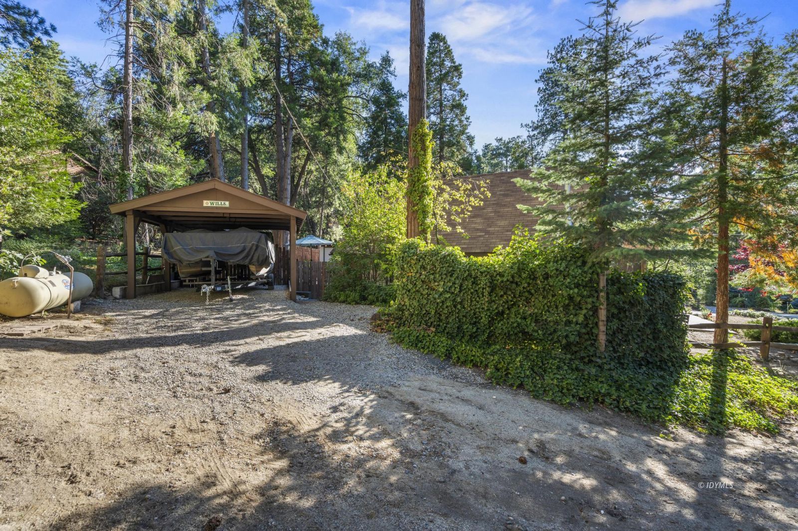 Property Photo 33