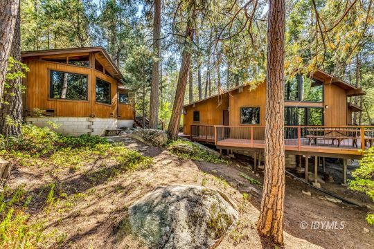 feature listing property photo