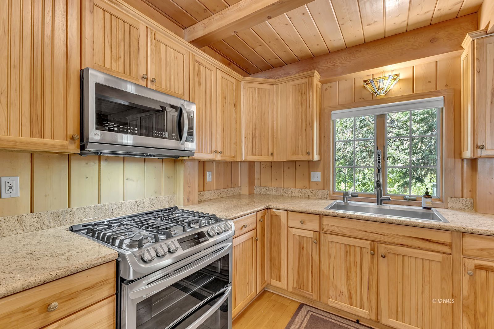 Property Photo 23