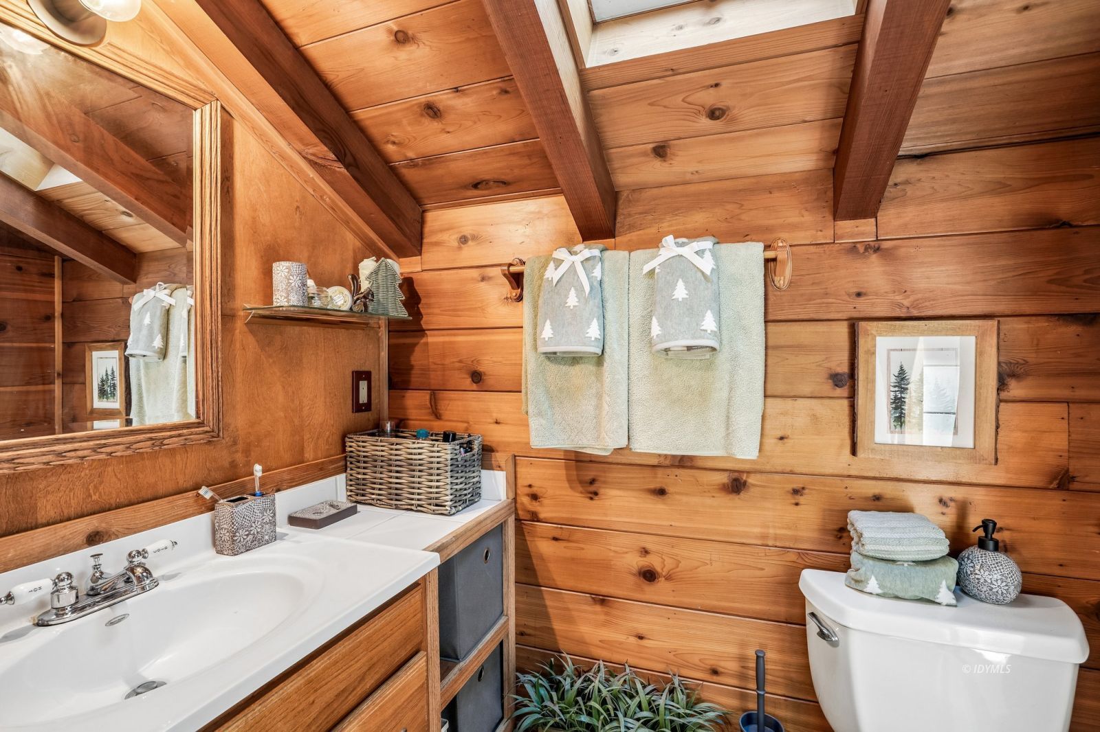 Property Photo 27